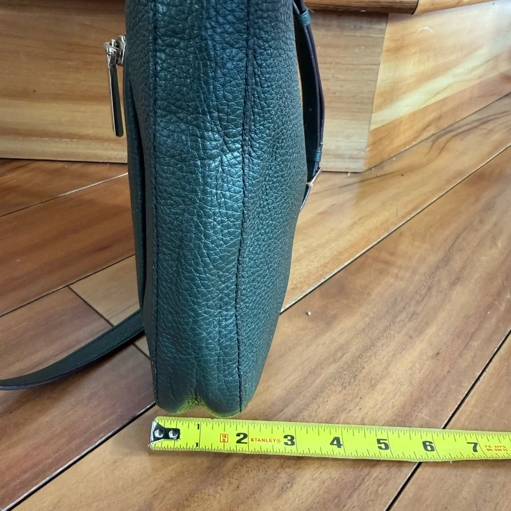 Kate Spade Forest Green Crossbody Minimal Chic Capsule Wardrobe Everyday Luxury - Picture 12 of 12